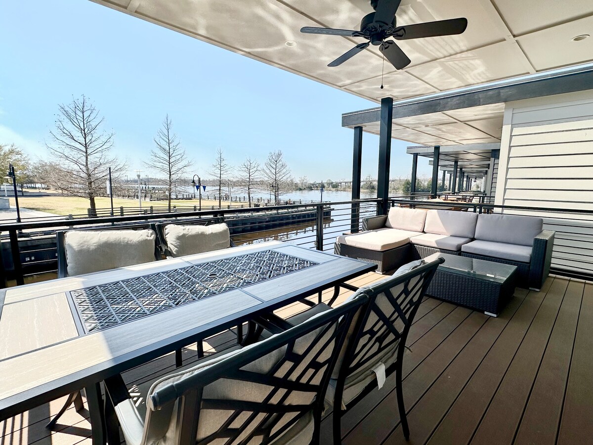 Tranquility The Cove Houseboat in Downtown ILM Houseboats for