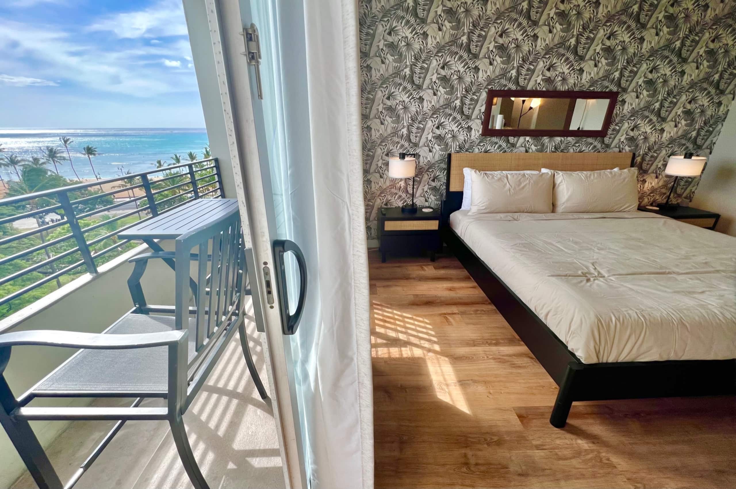Condo in Honolulu · ★4.77 · Studio · 1 bed · 1 bath - Image 5