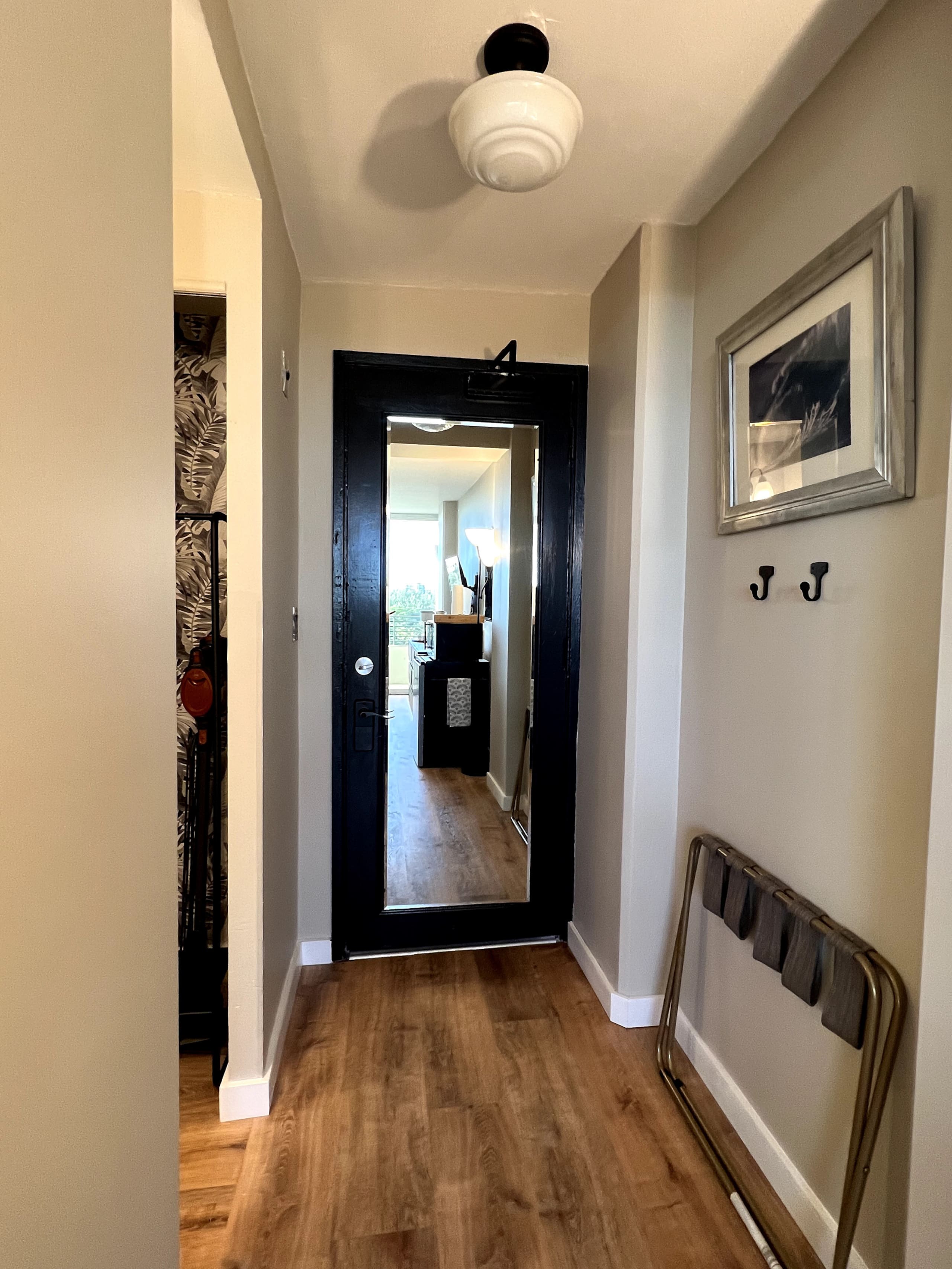 Condo in Honolulu · ★4.77 · Studio · 1 bed · 1 bath - Image 9