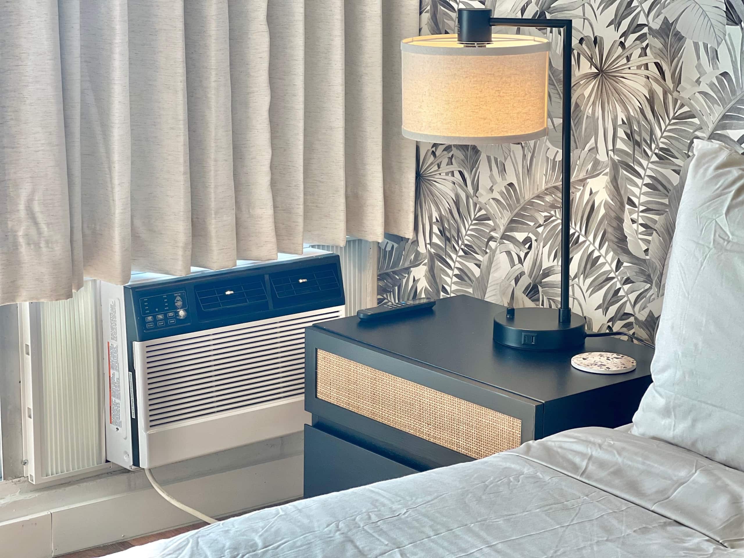 Condo in Honolulu · ★4.77 · Studio · 1 bed · 1 bath - Image 8
