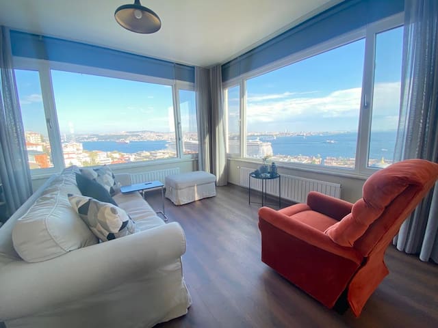 Duplex apartment with magnificent view in Cihangir