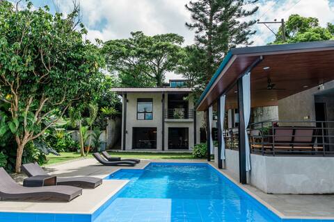 The Best Villa for Large Groups Near Tagaytay