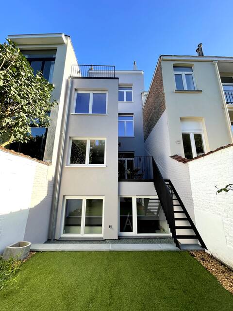 Beautiful Duplex with Garden & Terrace in the City