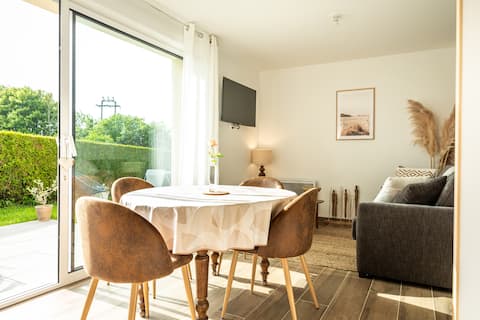 Leptitchezsoi cozy stay with parking and garden.