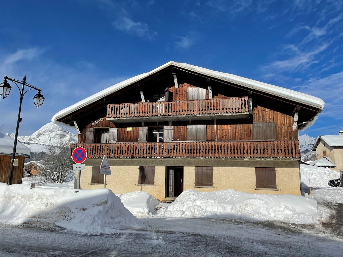 Top performing Airbnb: Apartment in the center of the village of Crest-Voland in Crest Voland