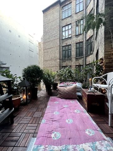 Smuk bolig i populær gade i hjertet af København