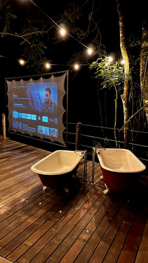Top Airbnb: Cabana with cinema, bathtubs and suspended hammock in Miguel Pereira