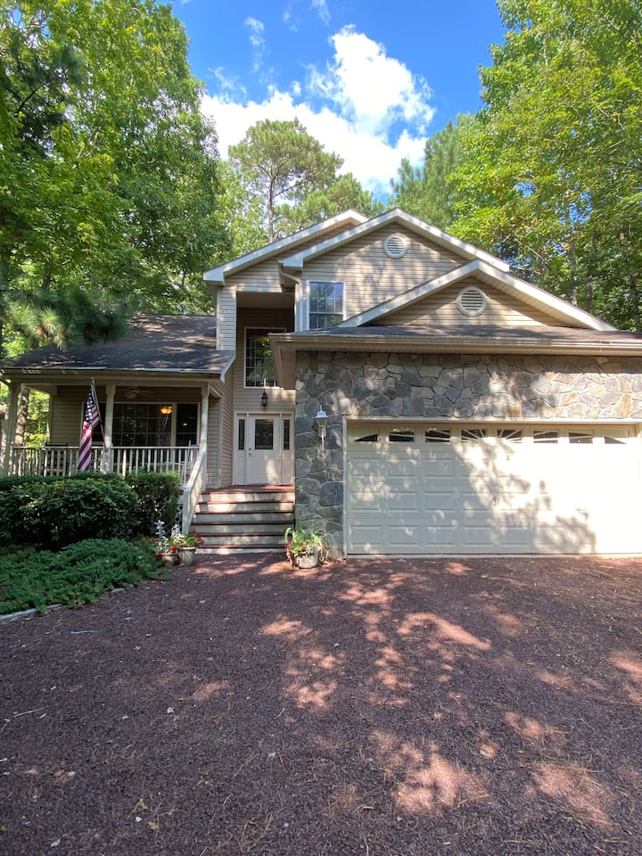 Spacious Oasis Golf Course View & Screened Porch Houses for Rent in