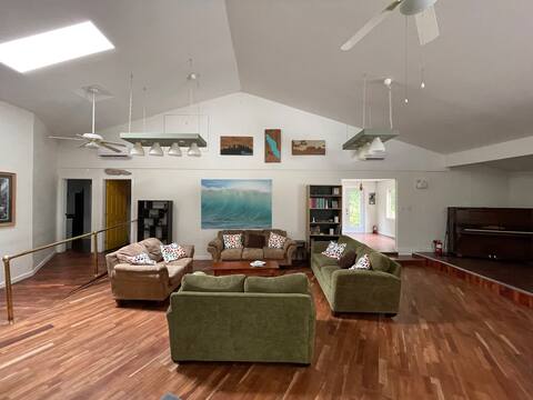 7-Bedroom Lodge with Venue
