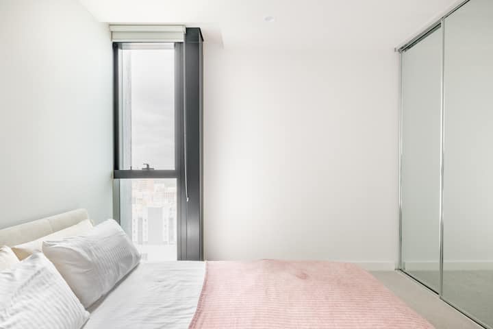 Druga spavaća soba s bračnim krevetom