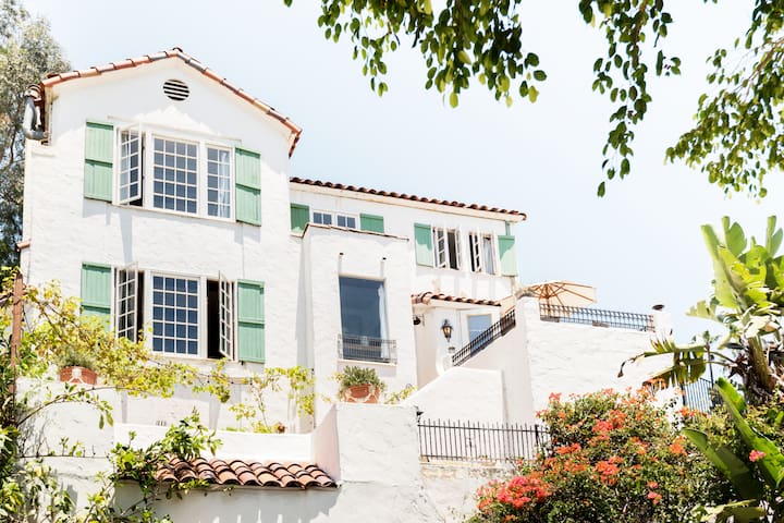 1924 Spanish Retreat in the Hollywood Hills gallery image 2