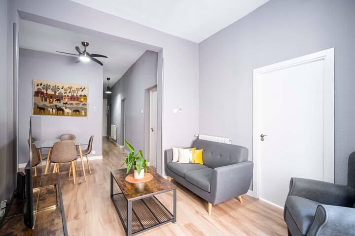 Beautiful apartment in Malasaña. gallery image 4