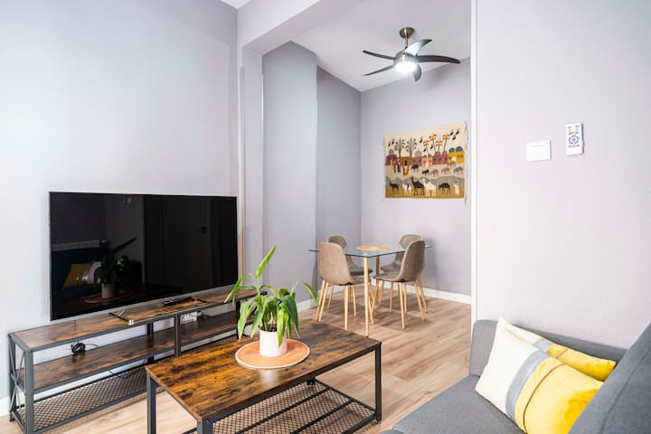 Beautiful apartment in Malasaña.