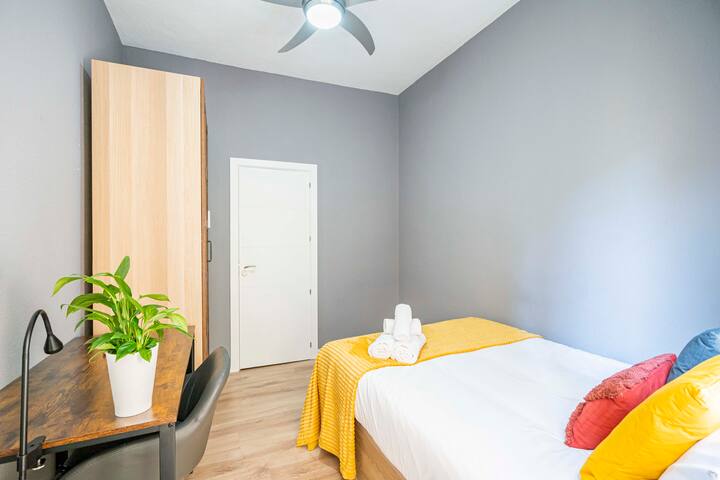 Beautiful apartment in Malasaña. gallery image 5