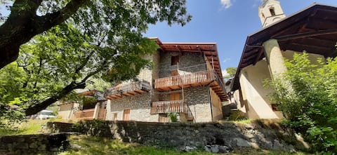 The House of the Giant Ash Tree, Nonna Marietta Apartment