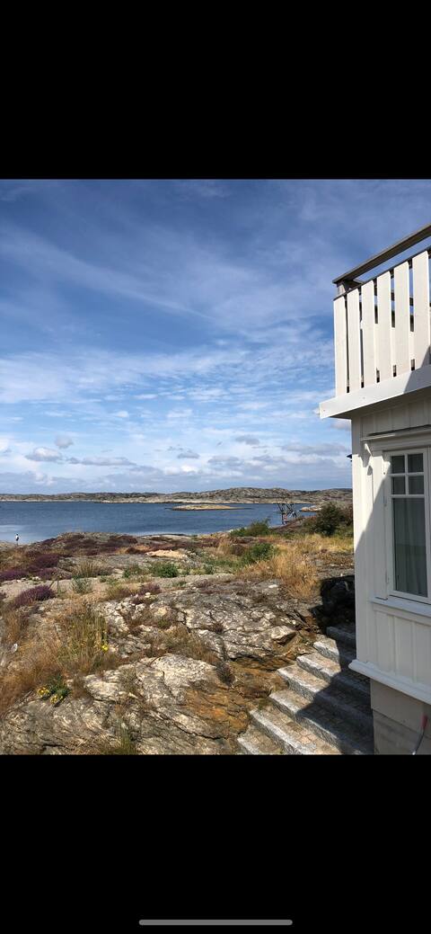 Archipelago villa with expansive sea view