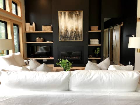 Successful Airbnb property: Branches at Cross Creek Farms in Blowing Rock