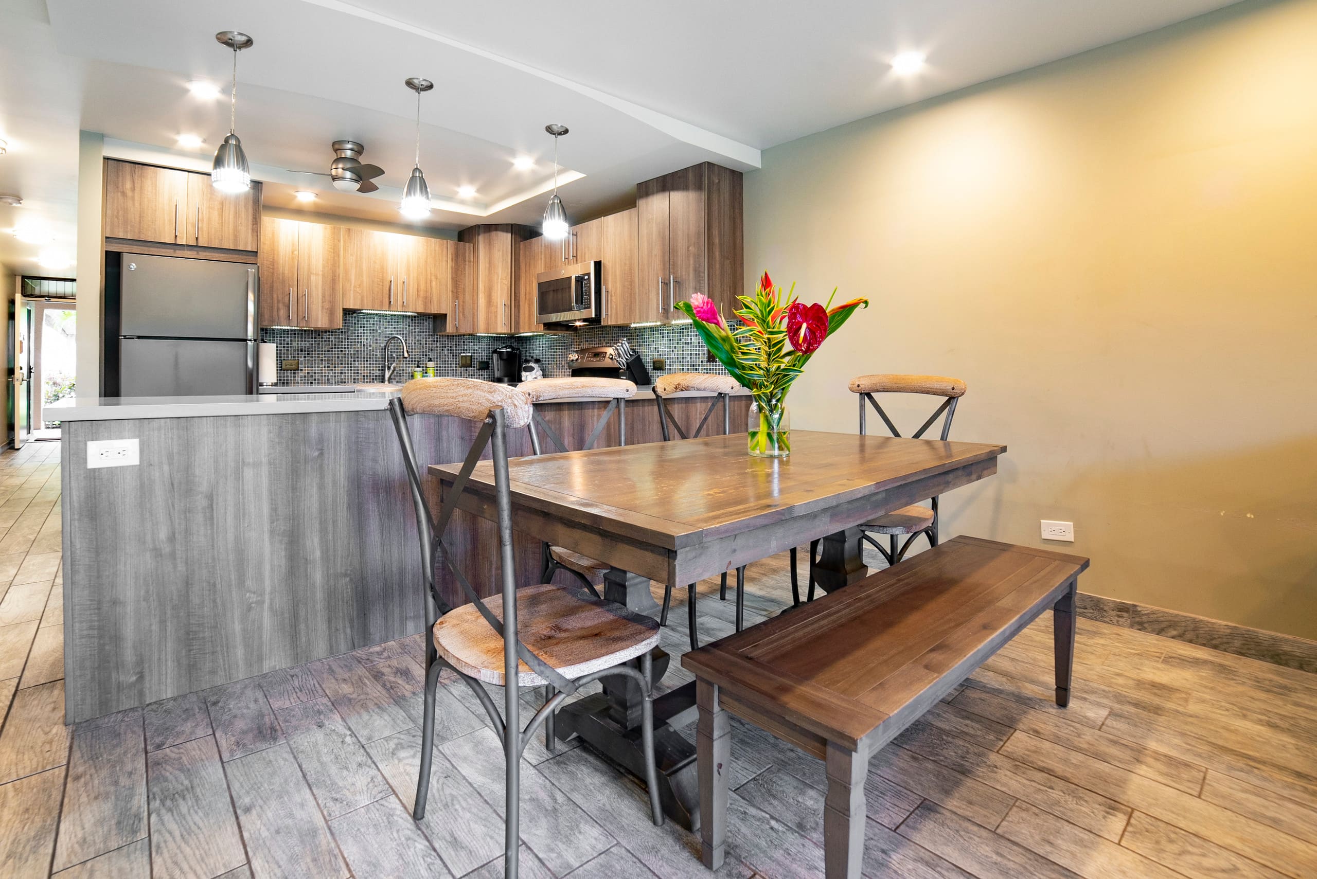Condo in Kihei · ★4.96 · 3 bedrooms · 3 beds · 2 baths - Image 9