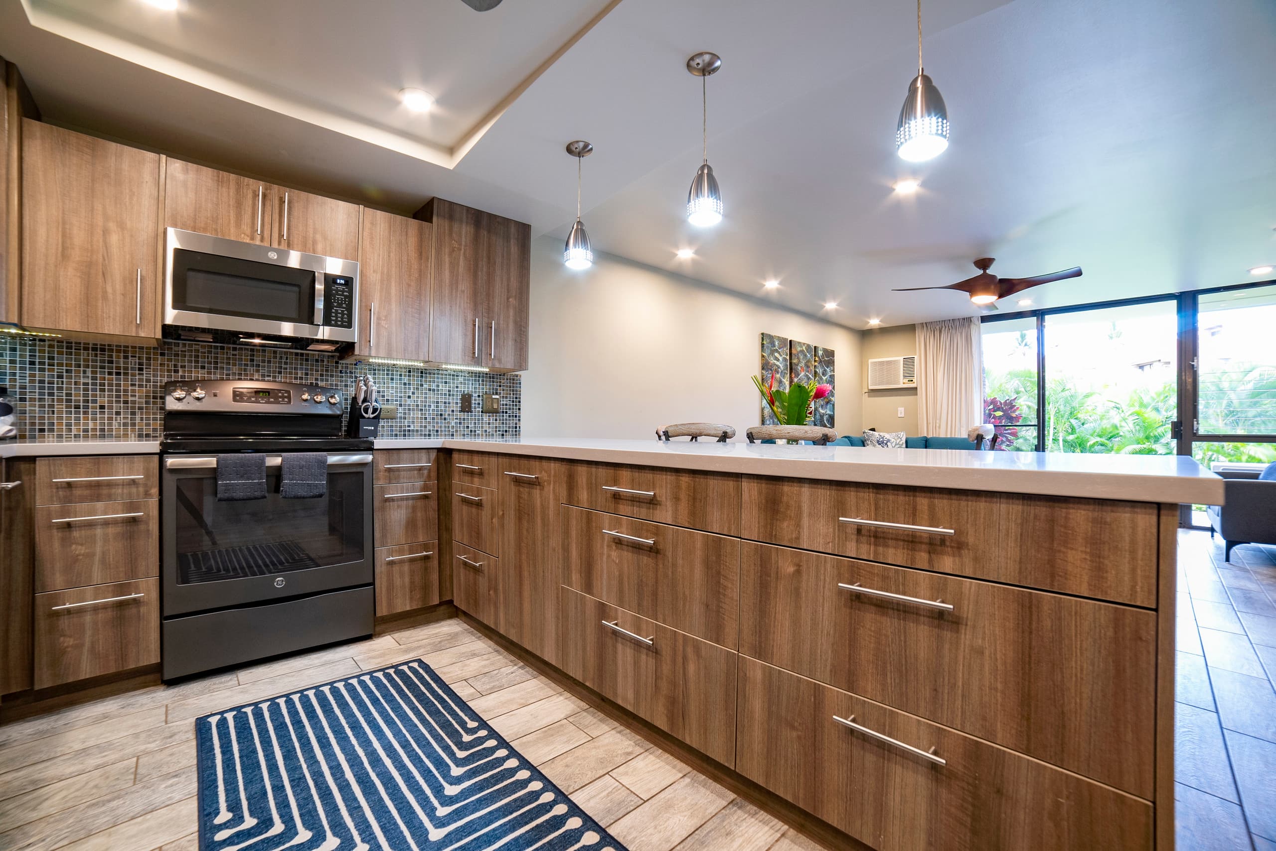 Condo in Kihei · ★4.96 · 3 bedrooms · 3 beds · 2 baths - Image 4