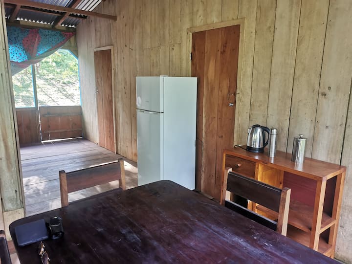 Maison Typique En Bois 
( 2 èMe Chambre Possible) - São Tomé e Príncipe