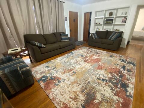 Spacious 3 bedroom home in the heart of town!