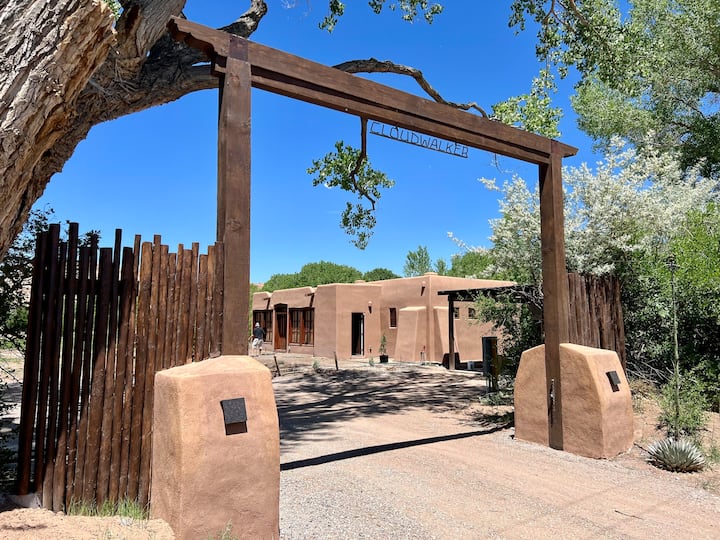 Abiquiu Adobe Abode Houses for Rent in Abiquiu, New Mexico, United