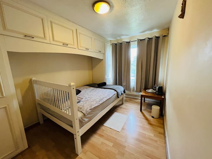 Private Room In Greater London Free Parking Apartments for Rent in