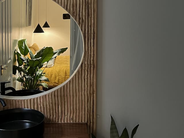 Sky Bath nature retreat with mountain view gallery image 4