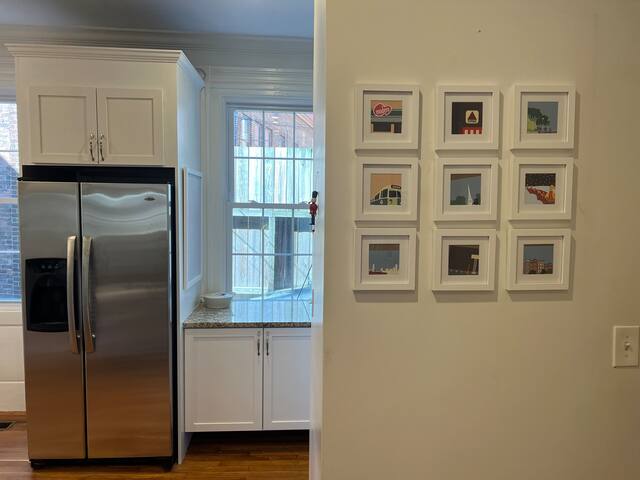 Condo in downtown Boston gallery image 4