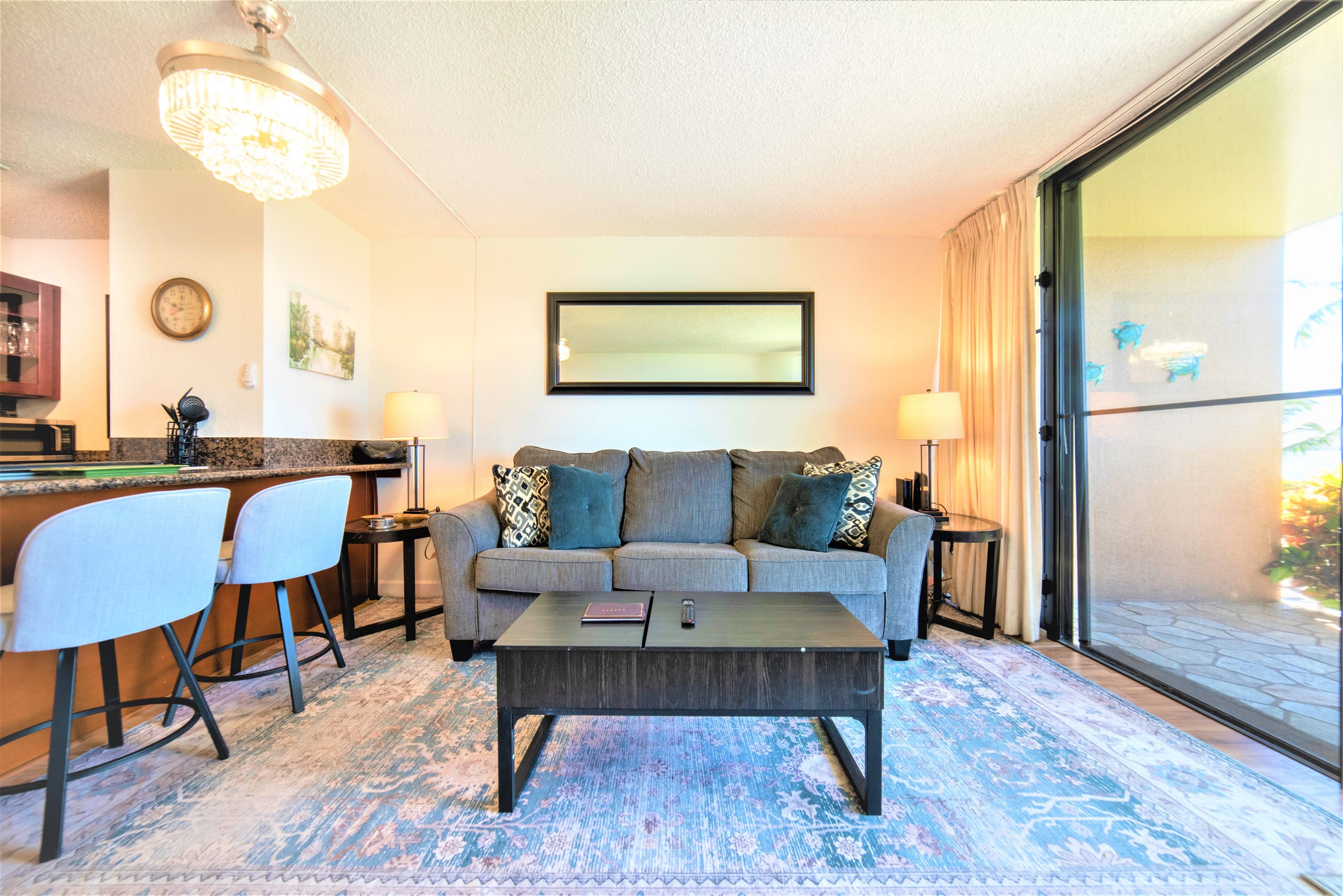Condo in Wailuku · ★4.76 · 1 bedroom · 2 beds · 1 bath - Image 5