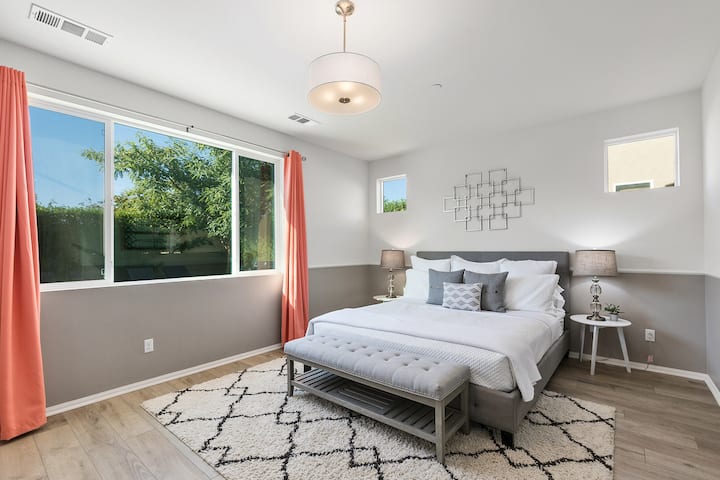 Master Suite King Bed