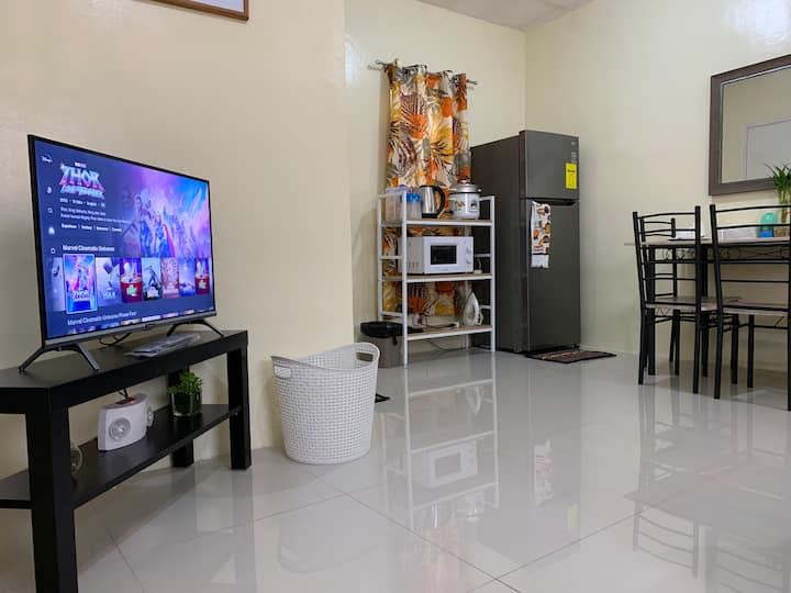 A Comfy Retreat In The Heart Of Orani, Bataan - Hermosa