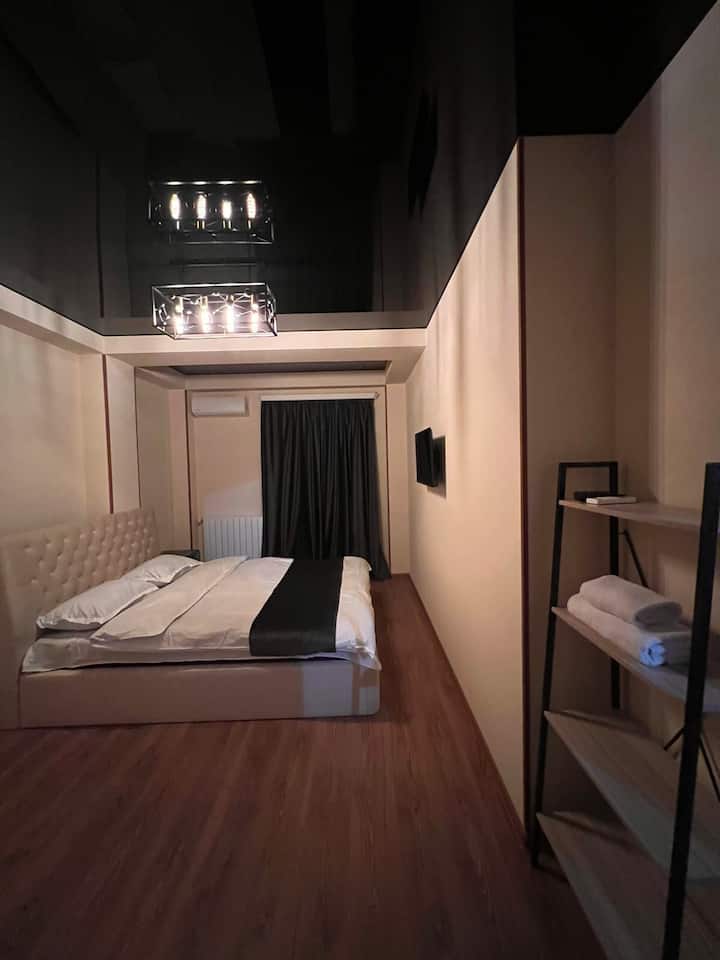 საძინებელი 8