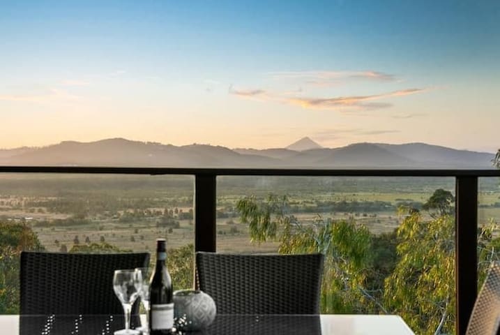 Mt Coolum Hideaway:Pool Luxury Nature Views Relax gallery image 2