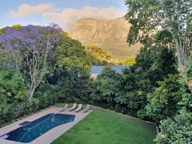 Beautiful spacious family home in prime location.