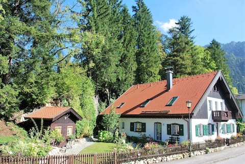 Spacious three bedroom apartment