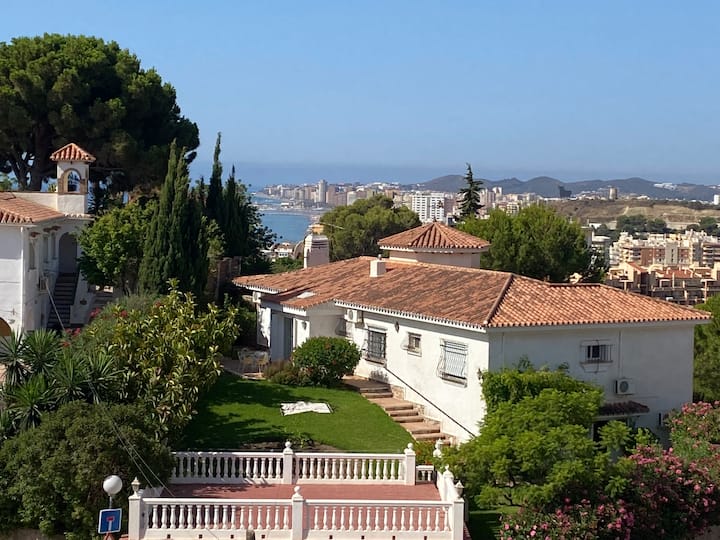Penthouse Leil. Med Magisk Utsikt -  90 M2 Terasse - Fuengirola