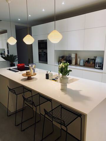 Loft 120m2 + terrasse en plein coeur des Chartrons gallery image 5