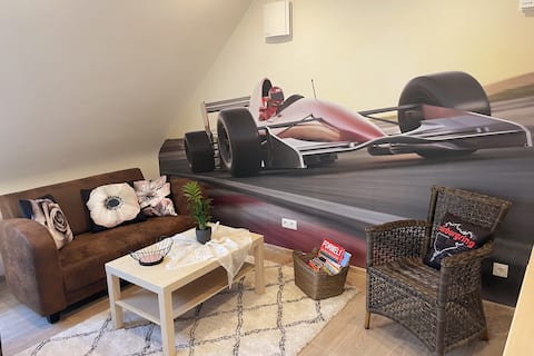 Beautiful apartment on the pulse of the Grünen Hölle