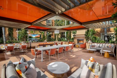 Lovely and memorable with a great view -Irvine, Ca