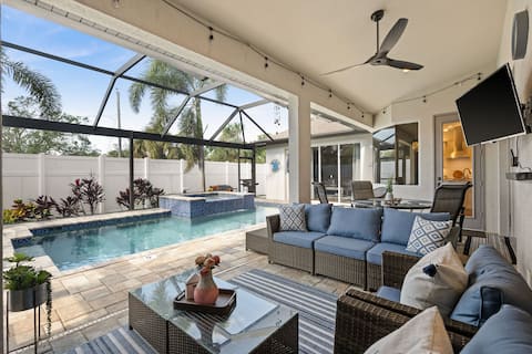 Sunrise Deluxe Villa-Heated Pool & Spa-near beach