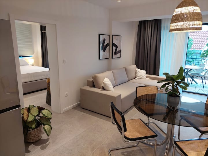 New beautiful apartment with its own garden