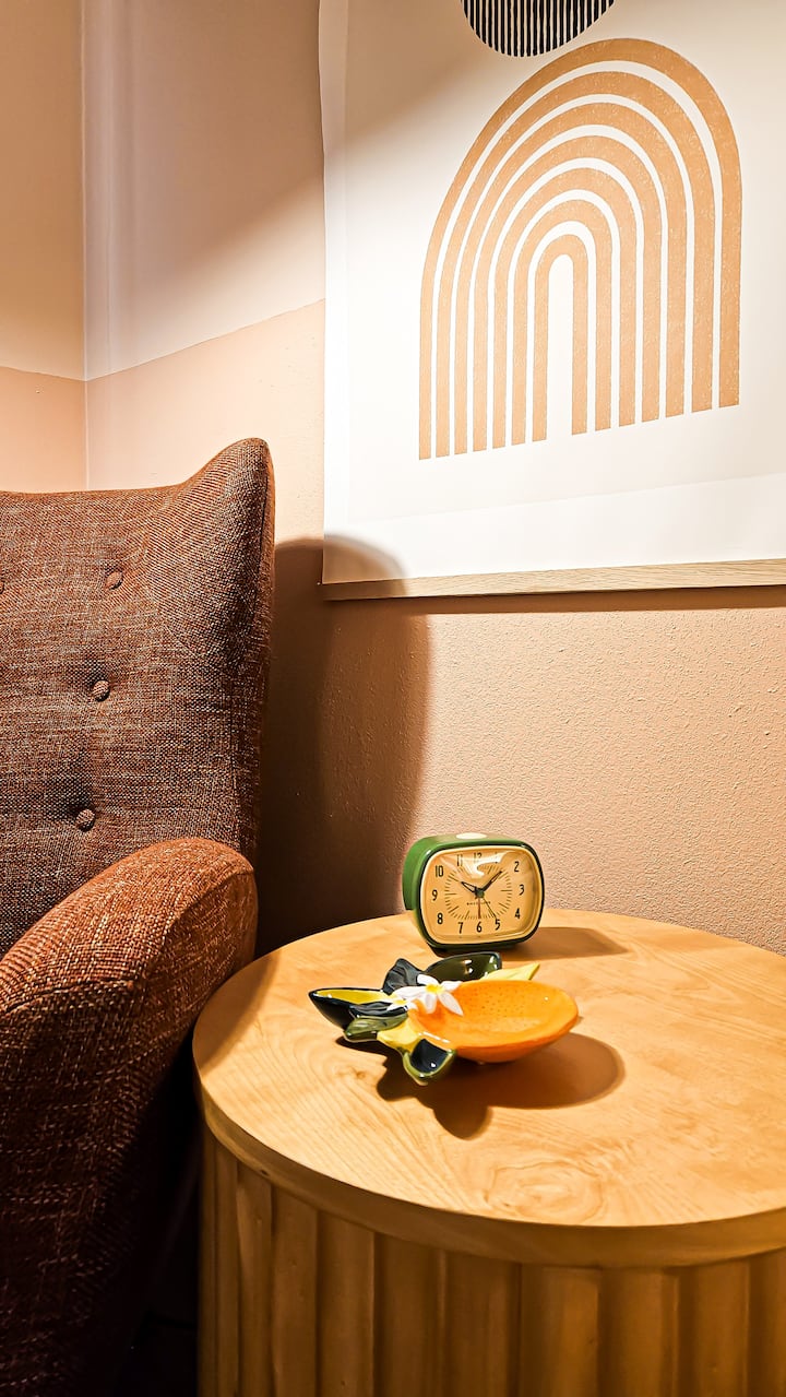The Clementine On College - Room #1 - Fayetteville, AR