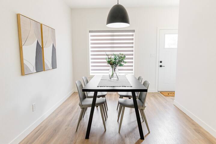 *1min Riverview Health 7min Downtown Free Parking gallery image 3