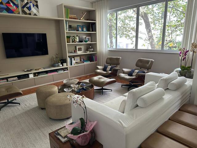 Apartamento encantador no Leblon gallery image 2