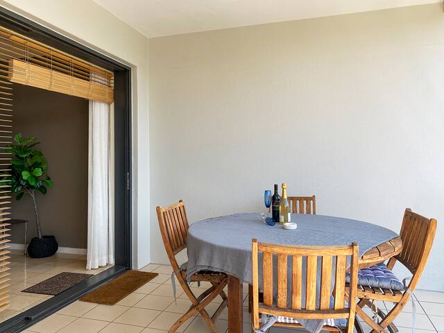 Sunny and spacious at the V&A Marina gallery image 5