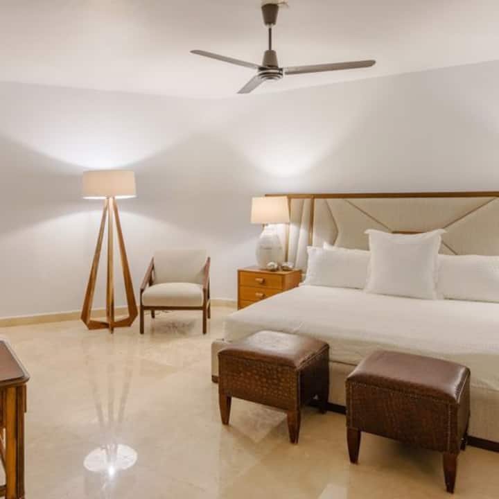 Spálňa 9 (na samote bez výhľadu sa nachádza na dolnej terase)