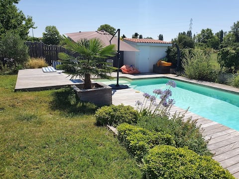 pleasant independent suite with quiet pool access
