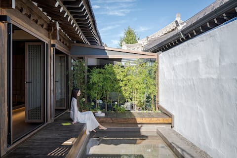 Omeng Satisfied.
Jeonju Hanok Village Private Pool Villa
A day like a "gift"