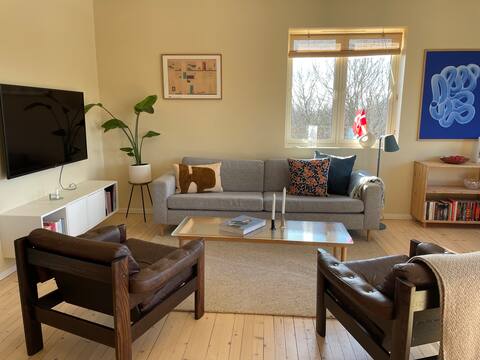 Popular Airbnb listing: Beautiful Oslo Apartment: Central & Bright in St. Hanshaugen